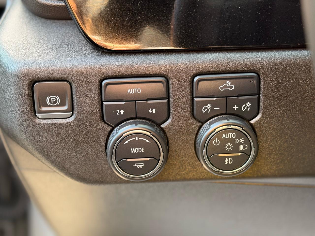 Chevrolet Silverado 1500 RST Crew Cab 4WD 2024