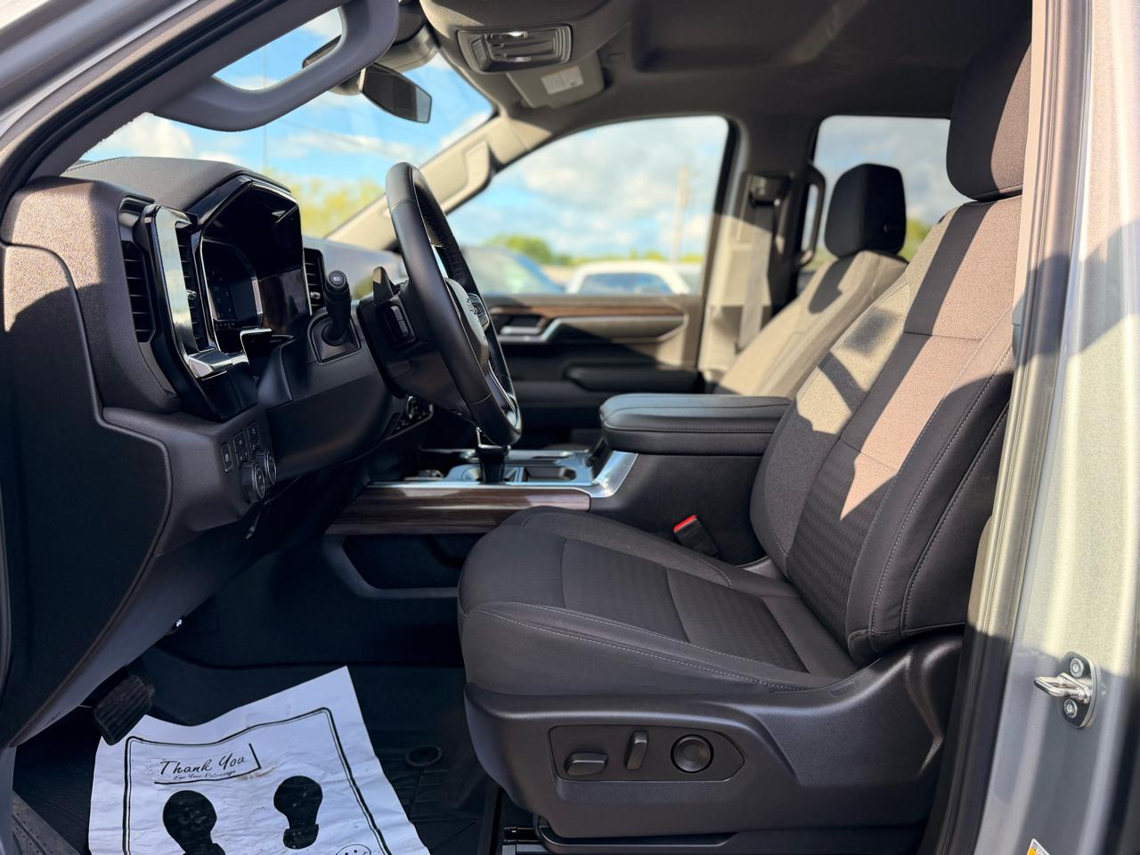 Chevrolet Silverado 1500 RST Crew Cab 4WD 2024