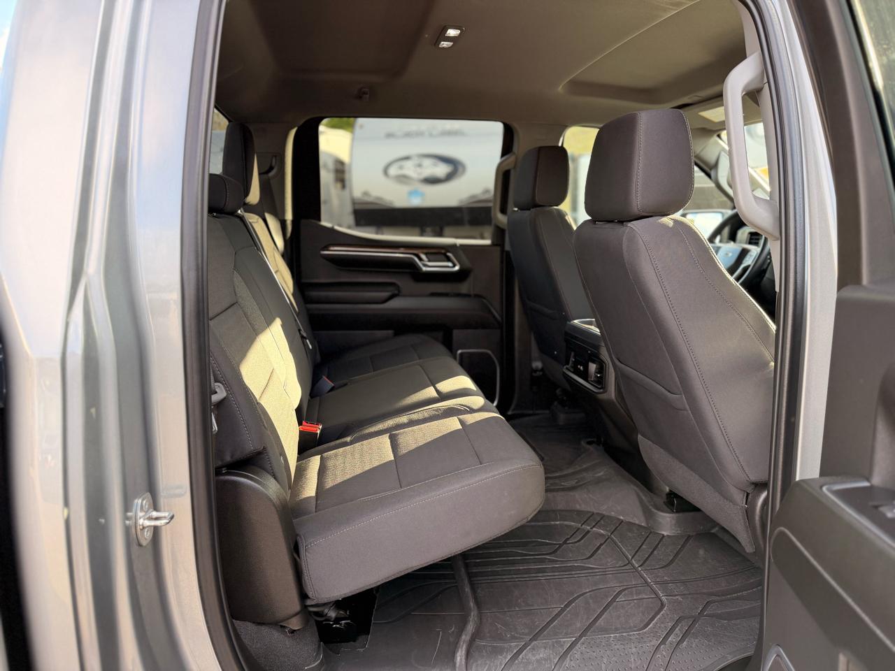 Chevrolet Silverado 1500 RST Crew Cab 4WD 2024