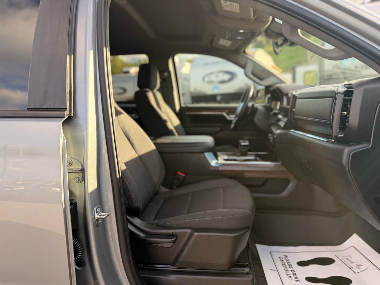 Chevrolet Silverado 1500 RST Crew Cab 4WD 2024