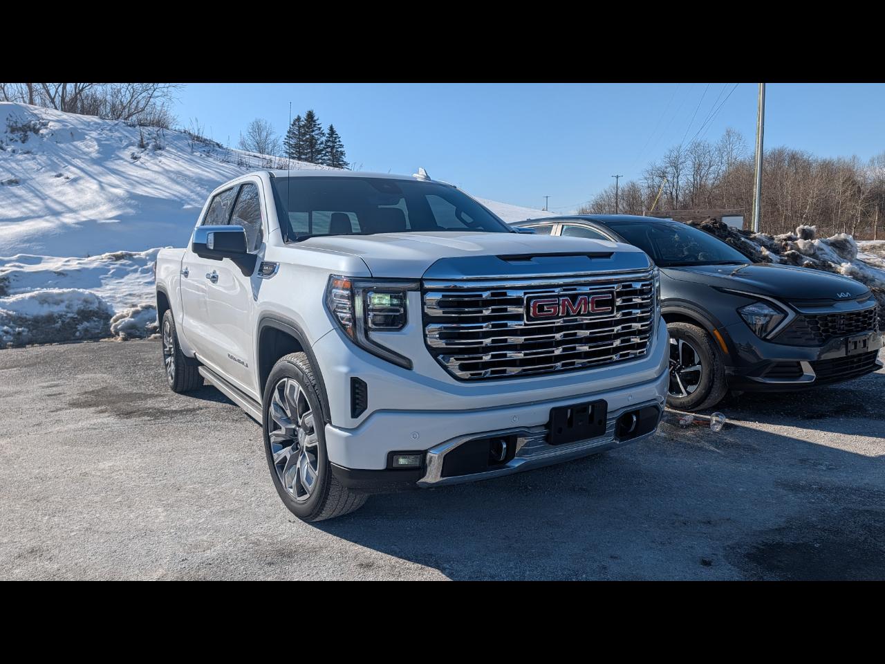 GMC Sierra 1500 Denali Crew Cab 4WD 2024
