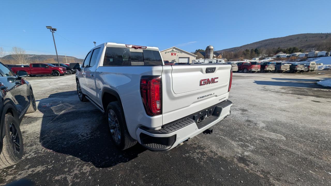 GMC Sierra 1500 Denali Crew Cab 4WD 2024
