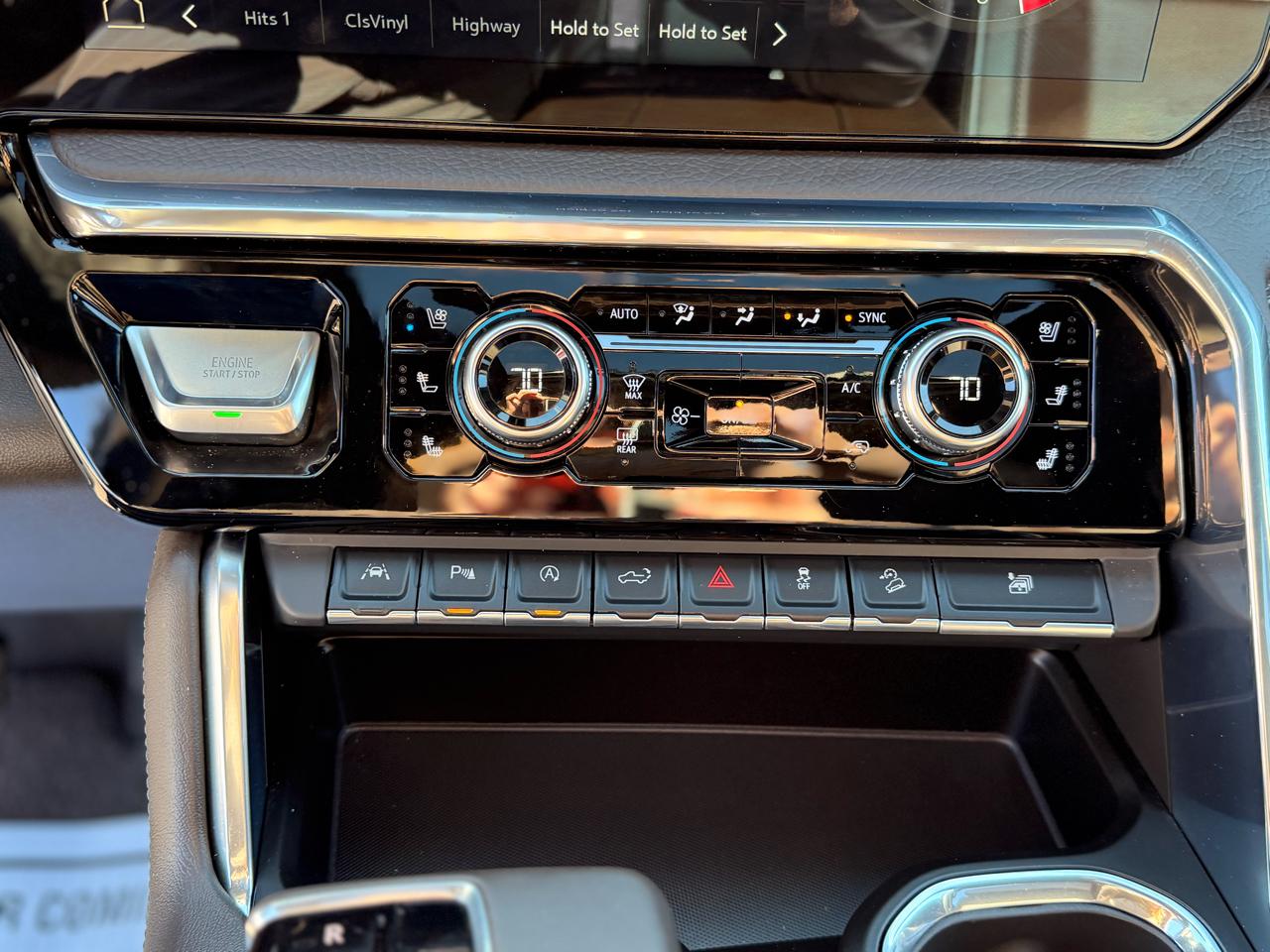 GMC Sierra 1500 Denali Crew Cab 4WD 2024