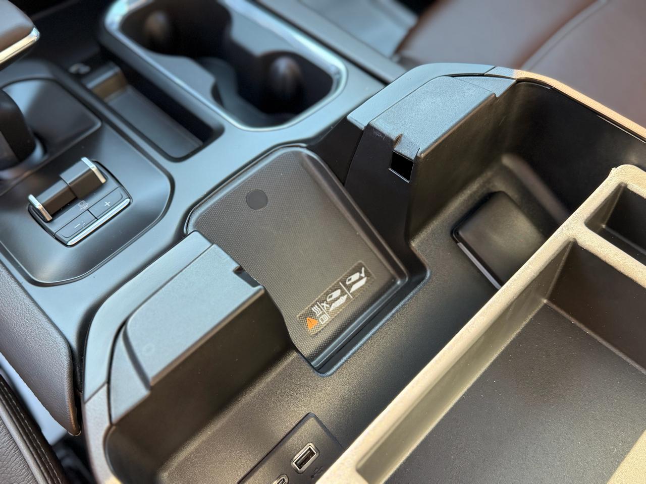 GMC Sierra 1500 Denali Crew Cab 4WD 2024