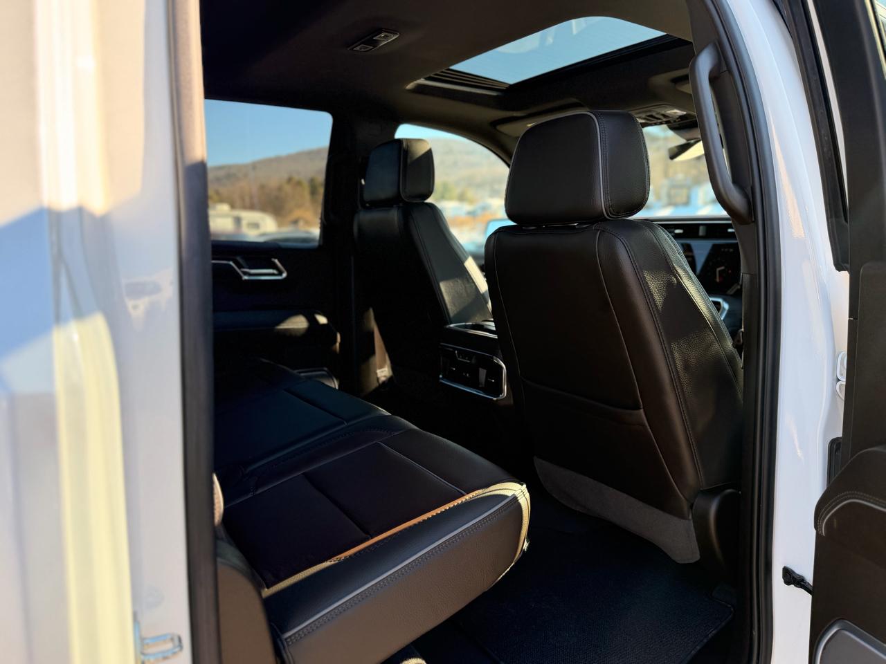 GMC Sierra 1500 Denali Crew Cab 4WD 2024