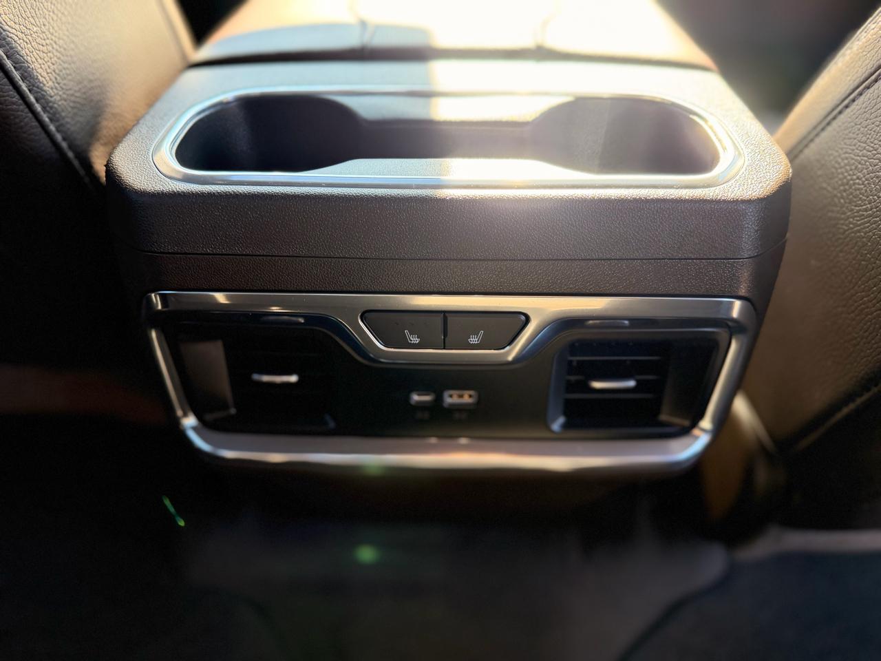 GMC Sierra 1500 Denali Crew Cab 4WD 2024