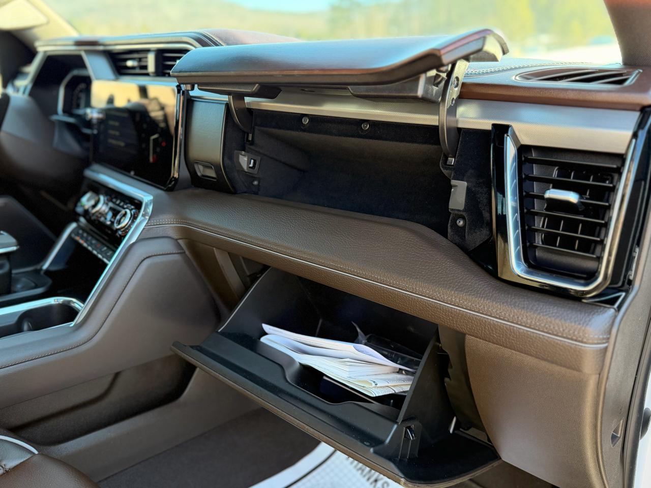 GMC Sierra 1500 Denali Crew Cab 4WD 2024