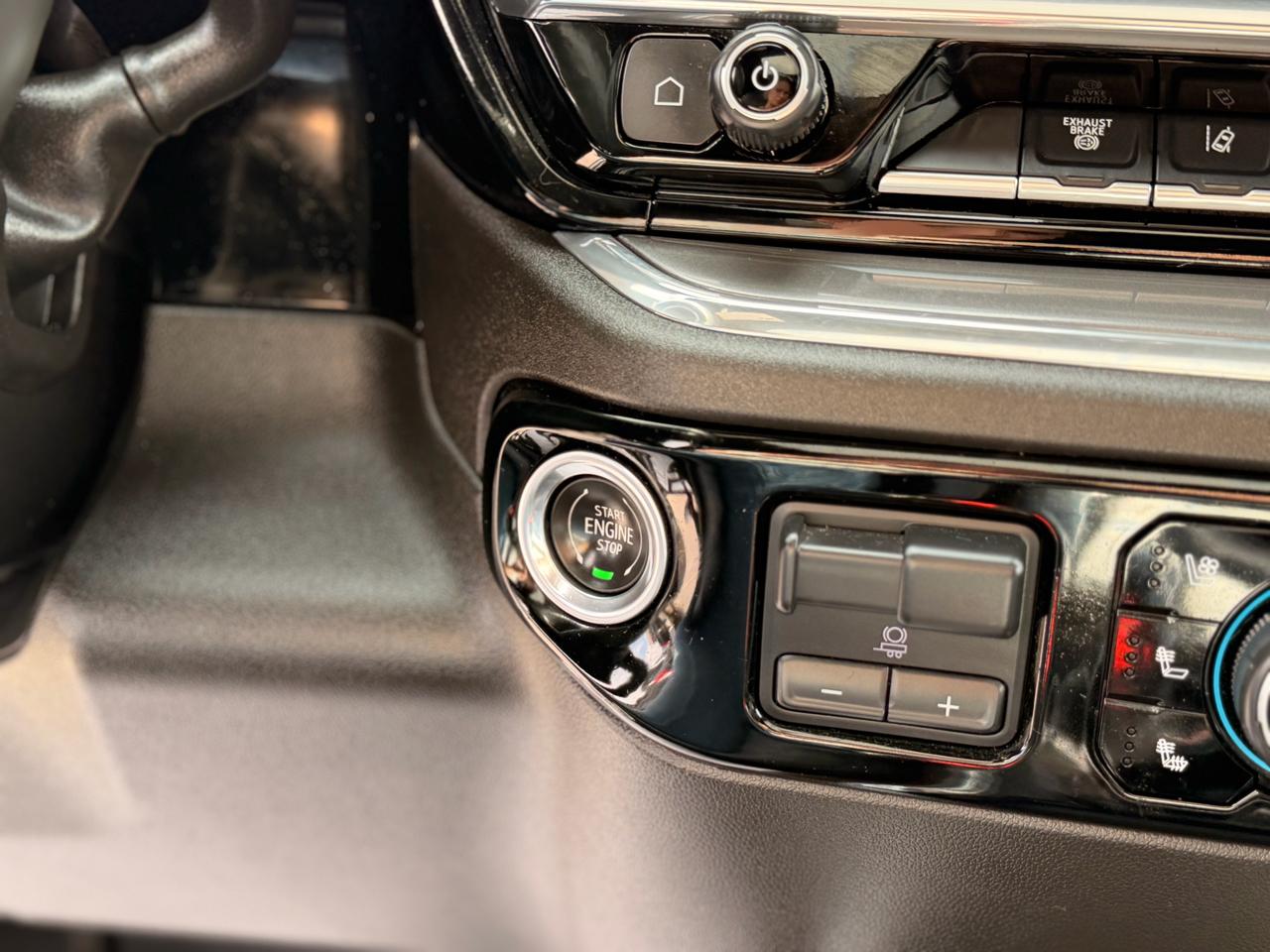 Chevrolet Silverado 2500HD  2024