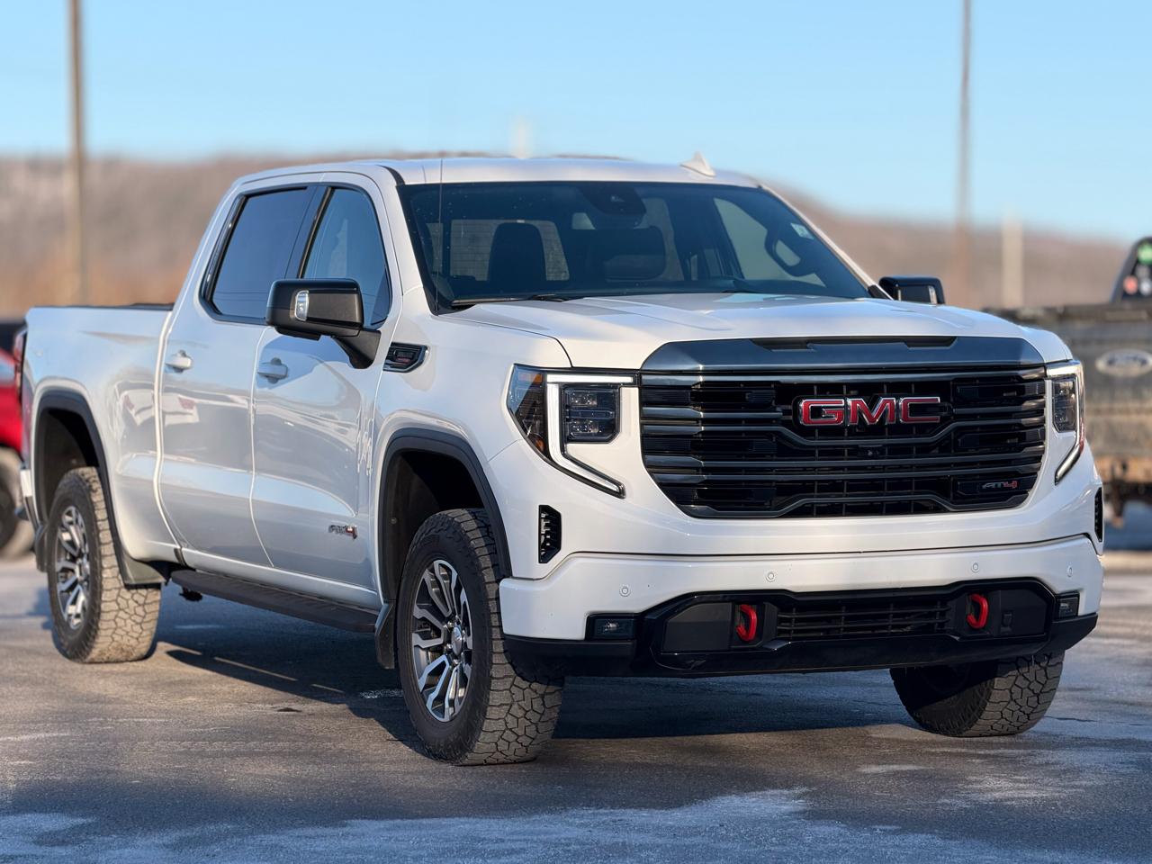 2023 GMC Sierra 1500 AT4 Crew Cab 4WD