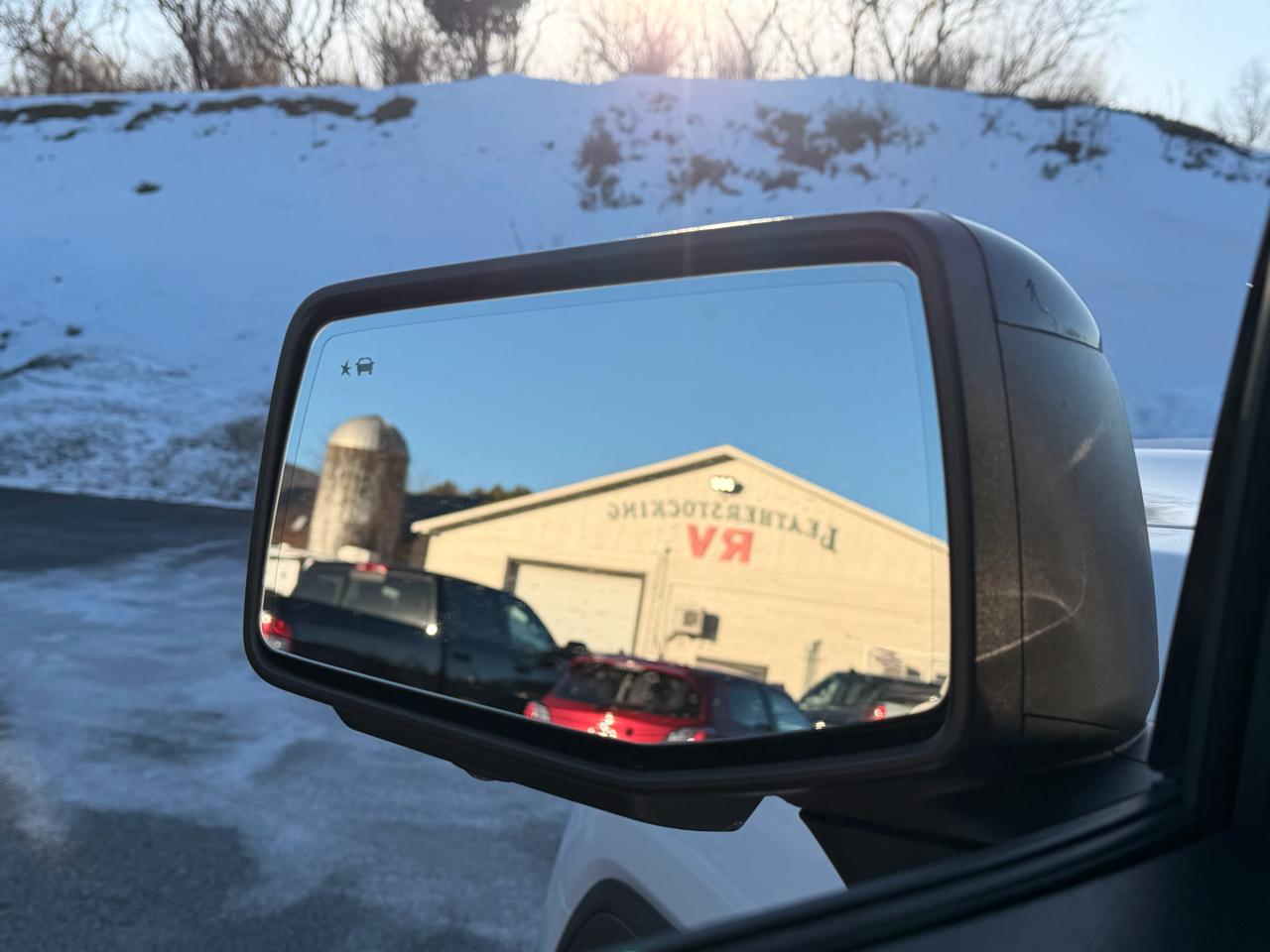 GMC Sierra 1500 AT4 Crew Cab 4WD 2023