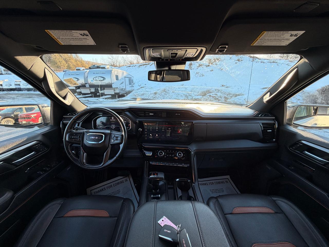 GMC Sierra 1500 AT4 Crew Cab 4WD 2023