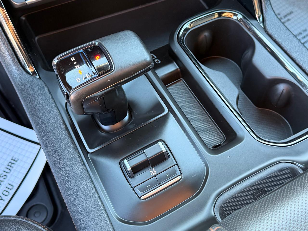 GMC Sierra 1500 AT4 Crew Cab 4WD 2023