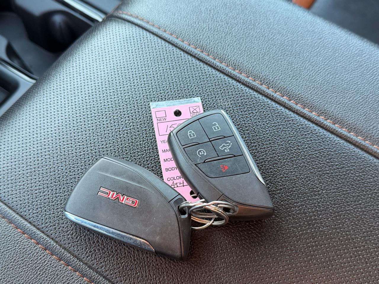 GMC Sierra 1500 AT4 Crew Cab 4WD 2023