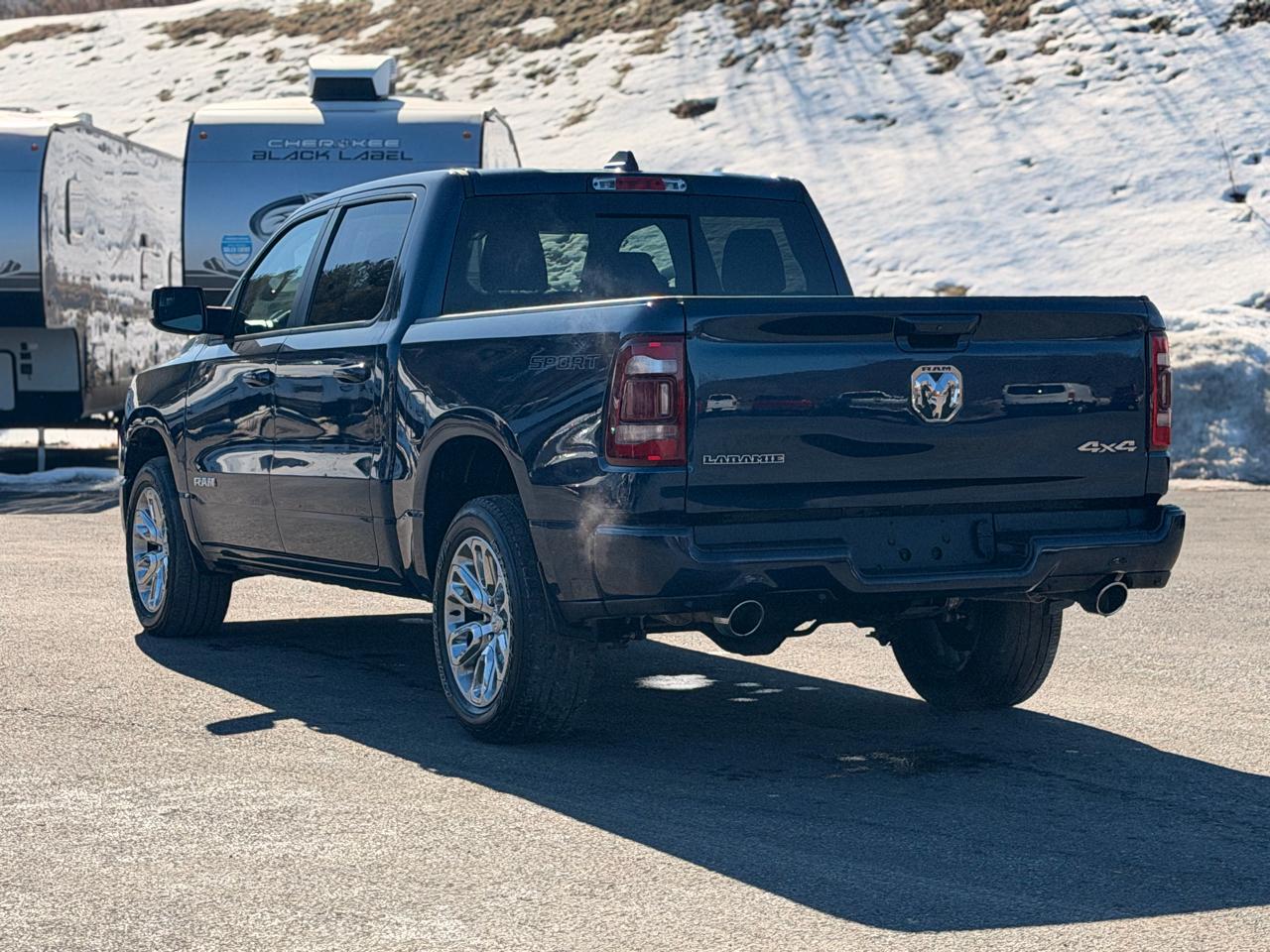 RAM 1500 Laramie Crew Cab SWB 4WD 2023