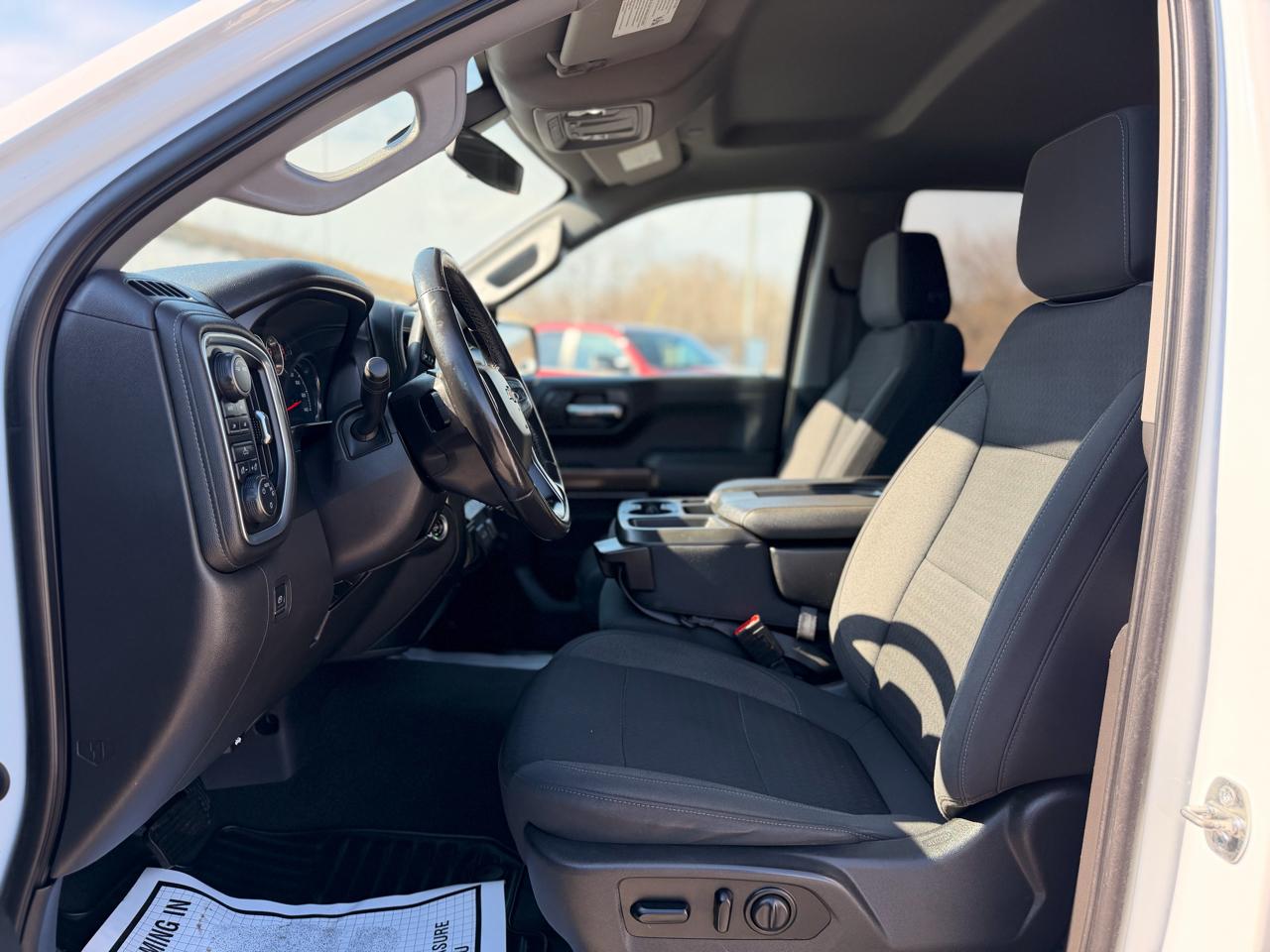 Chevrolet Silverado 1500 LT Crew Cab 4WD 2021