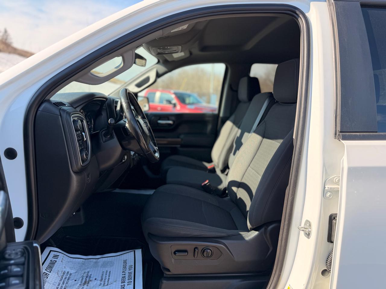 Chevrolet Silverado 1500 LT Crew Cab 4WD 2021