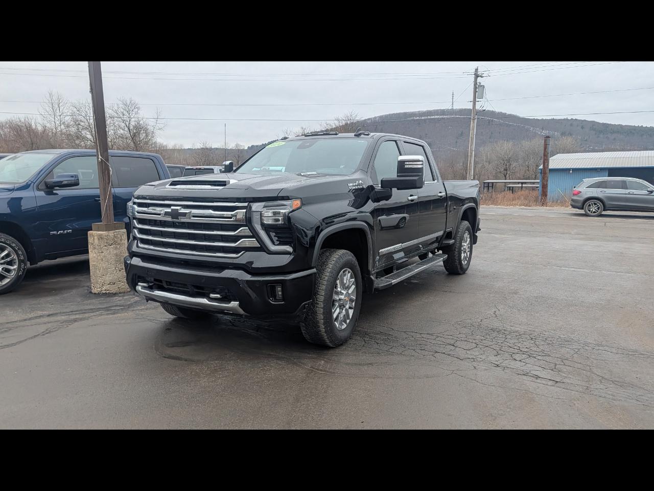 Chevrolet Silverado 2500HD High Country Crew Cab Short Box 4WD 2024