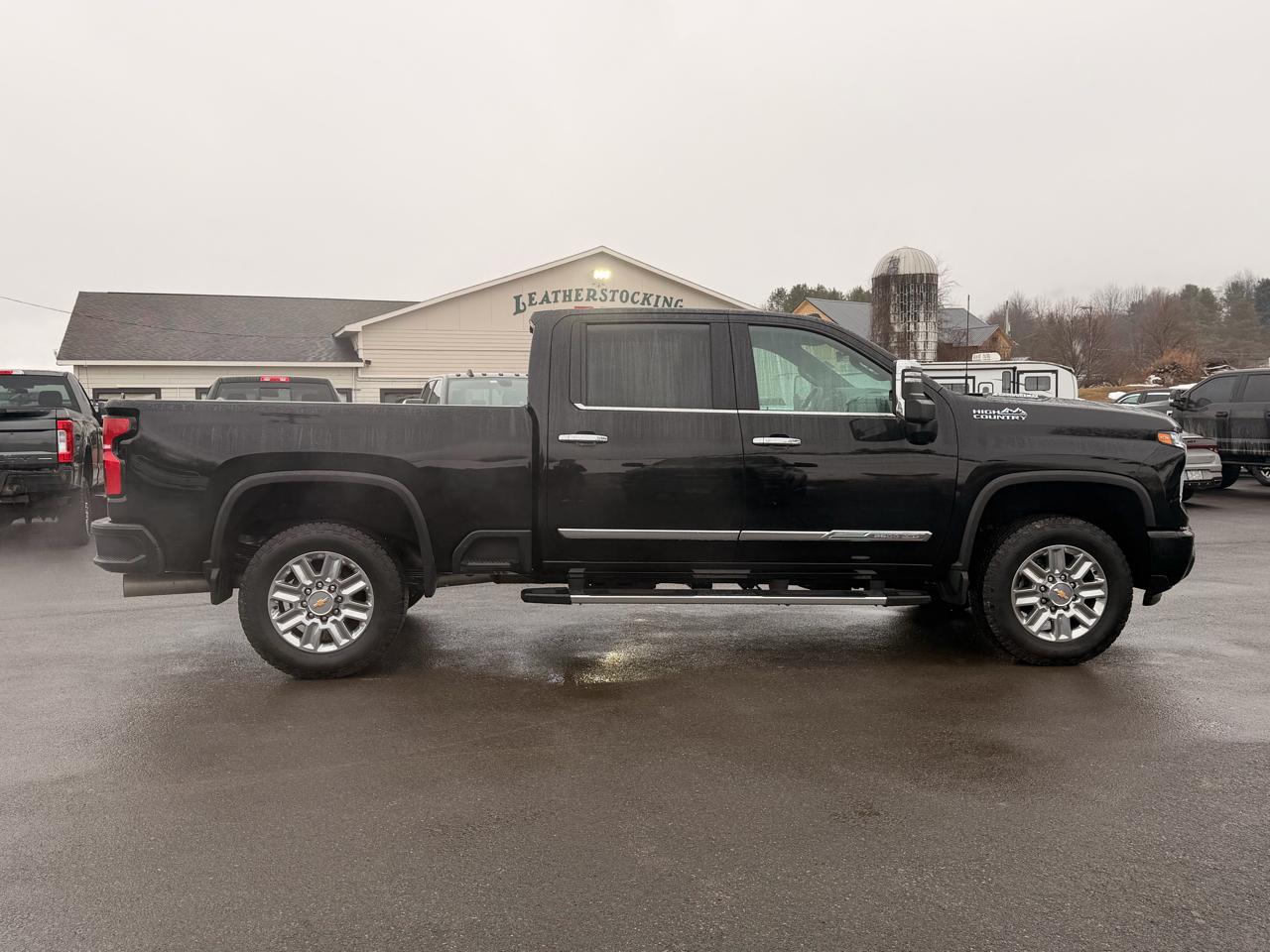 Chevrolet Silverado 2500HD High Country Crew Cab Short Box 4WD 2024