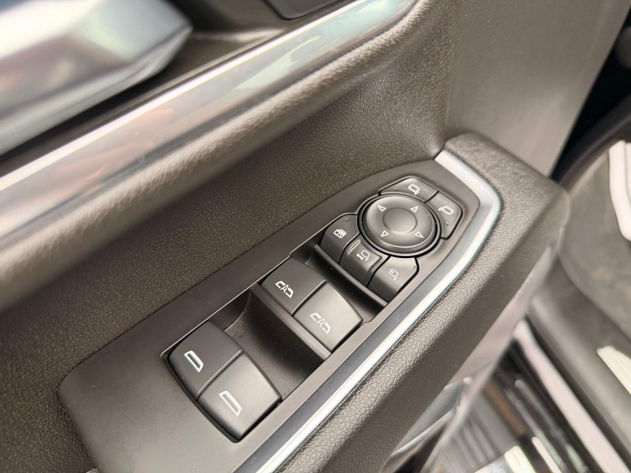 Chevrolet Silverado 2500HD High Country Crew Cab Short Box 4WD 2024