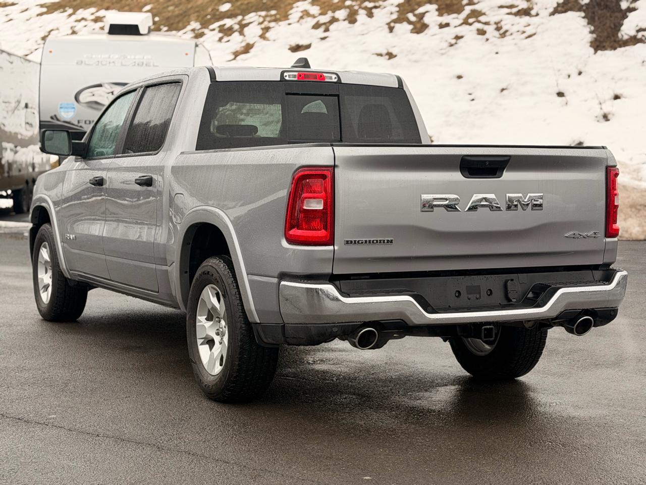 RAM 1500 Big Horn Crew Cab SWB 4WD 2025