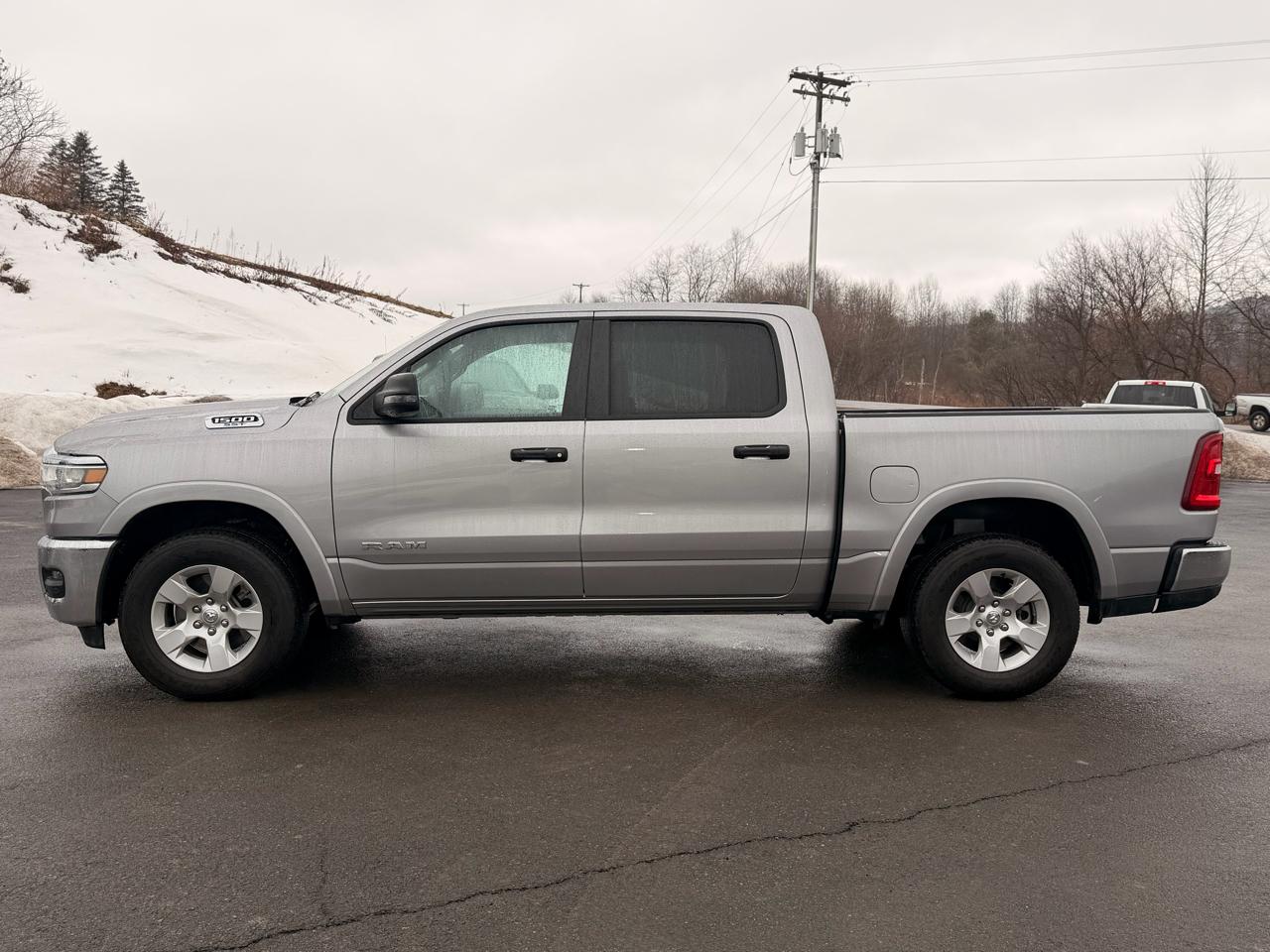 RAM 1500 Big Horn Crew Cab SWB 4WD 2025