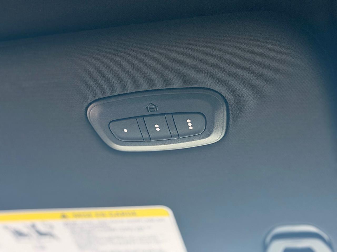 RAM 1500 Big Horn Crew Cab SWB 4WD 2025