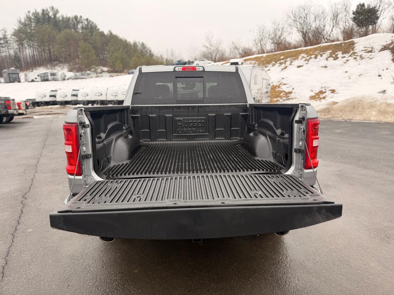 RAM 1500 Big Horn Crew Cab SWB 4WD 2025