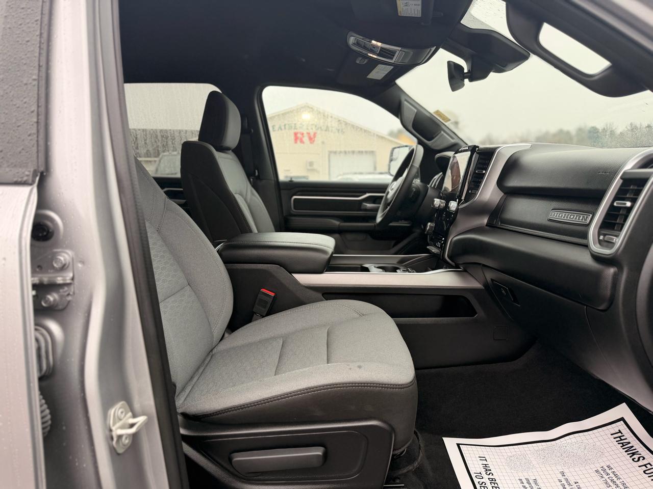 RAM 1500 Big Horn Crew Cab SWB 4WD 2025