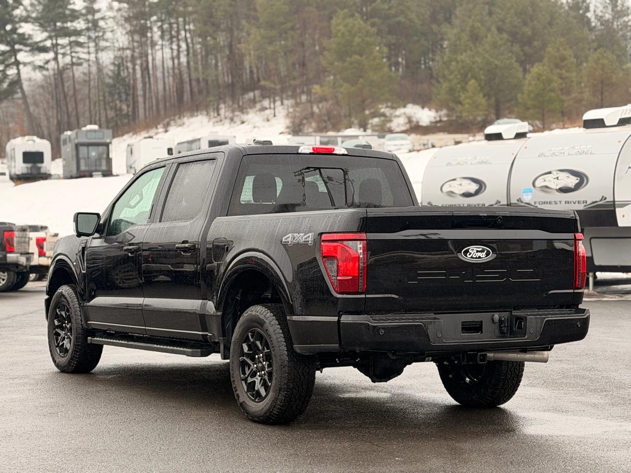 Ford F-150 XLT SuperCrew 4WD 2024
