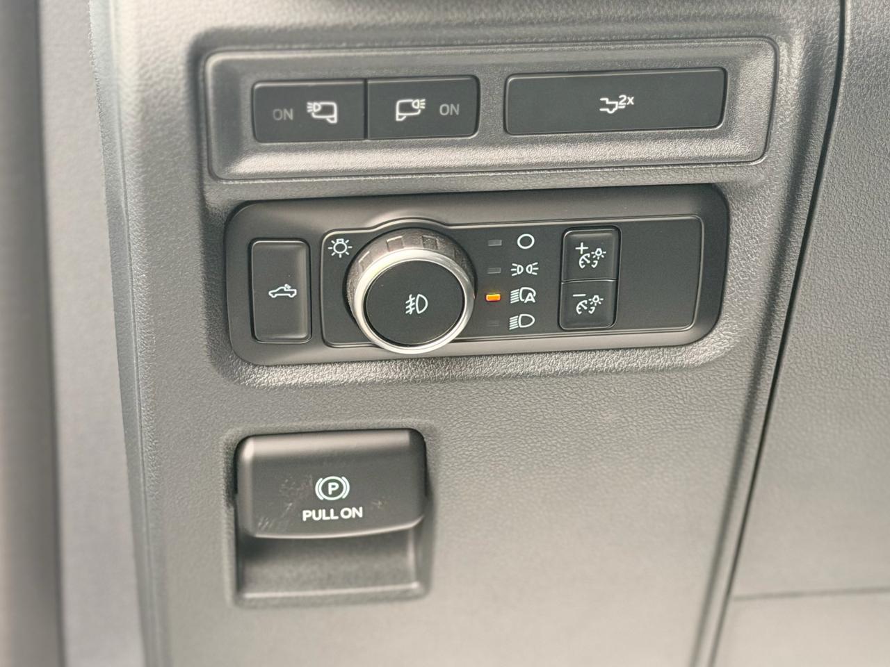 Ford F-150 XLT SuperCrew 4WD 2024