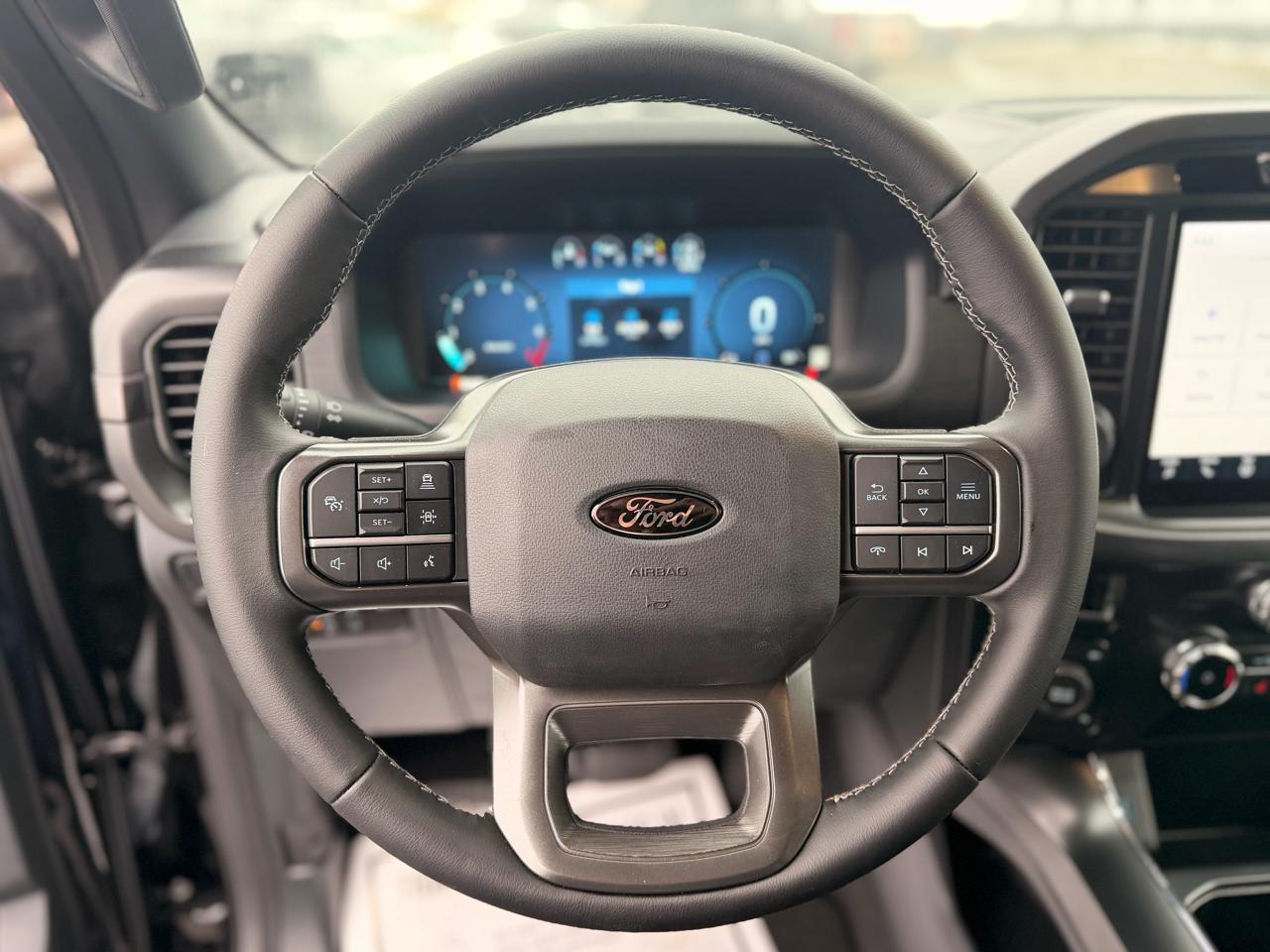 Ford F-150 XLT SuperCrew 4WD 2024