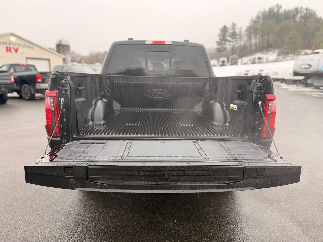 Ford F-150 XLT SuperCrew 4WD 2024
