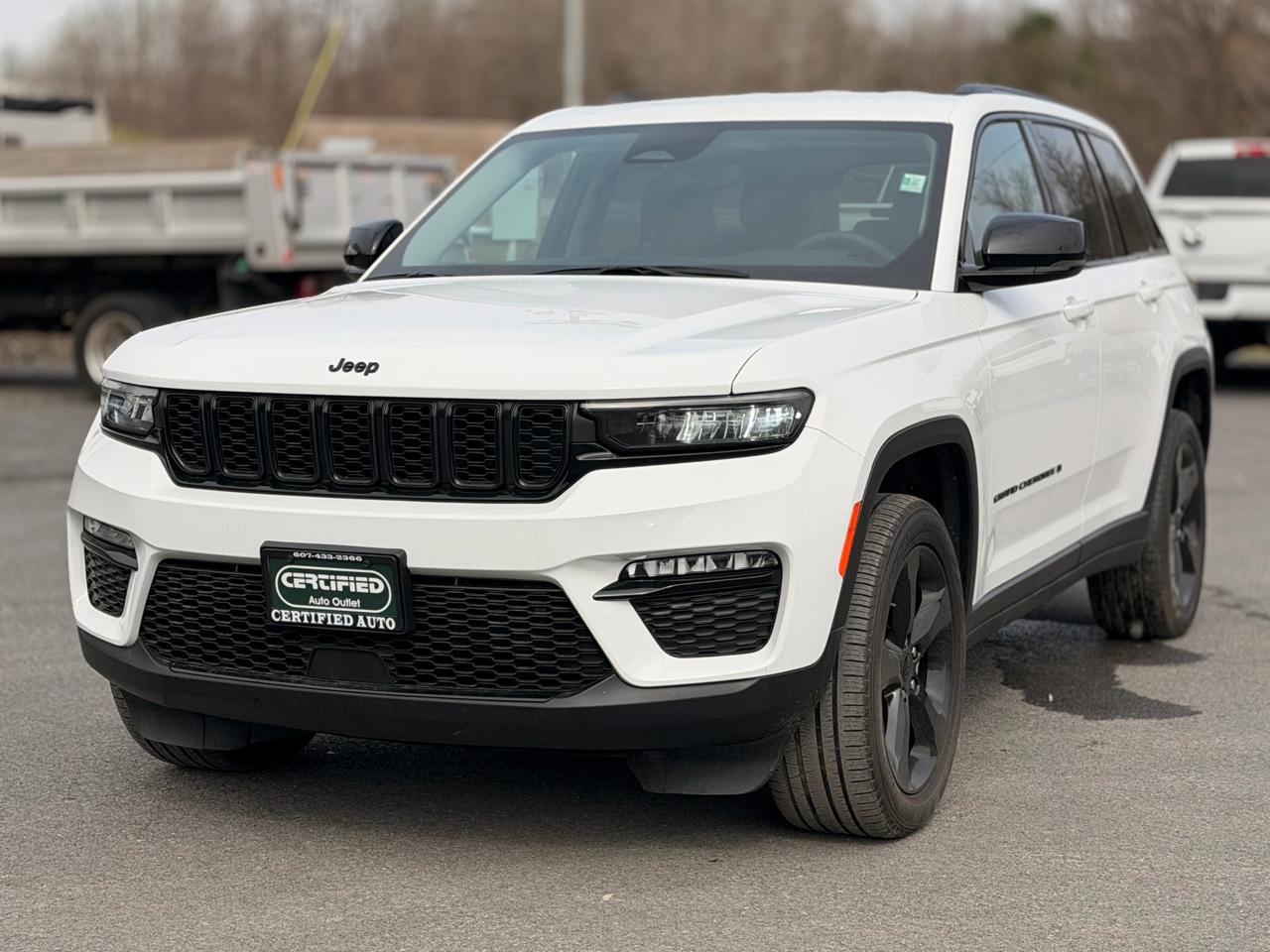 Jeep Grand Cherokee Limited 4WD 2023