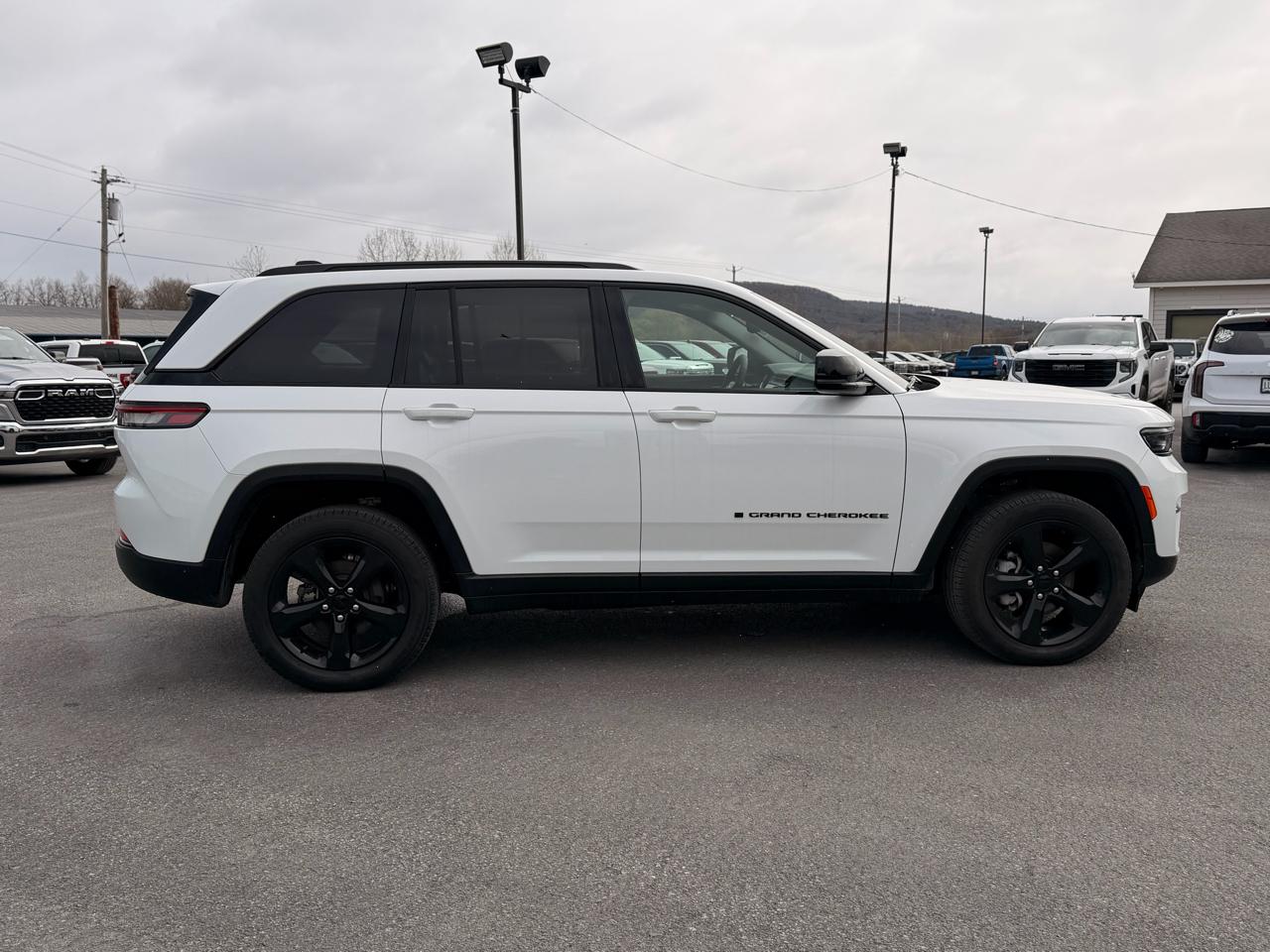 Jeep Grand Cherokee Limited 4WD 2023
