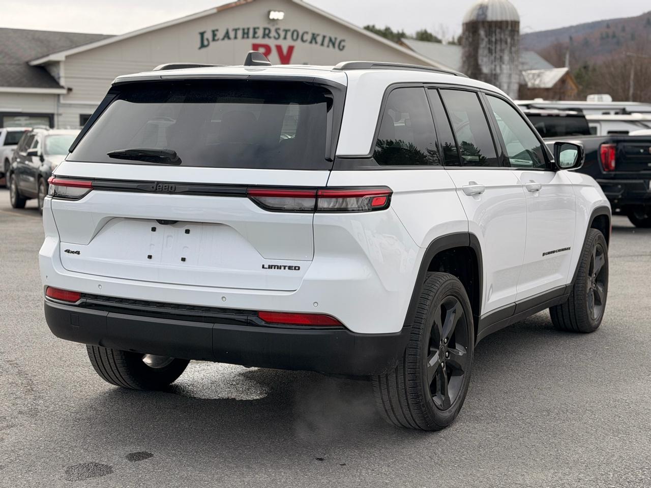 Jeep Grand Cherokee Limited 4WD 2023