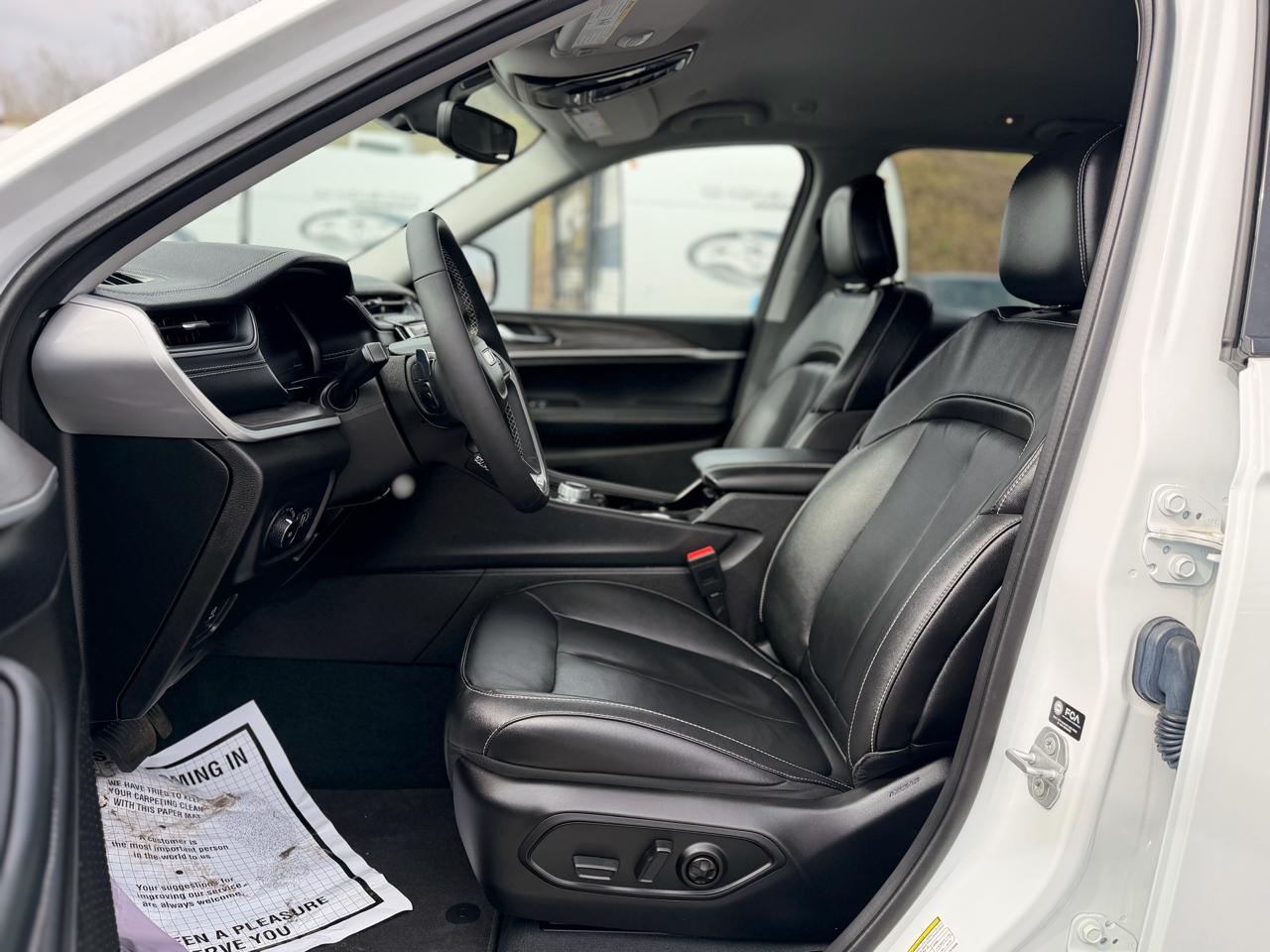 Jeep Grand Cherokee Limited 4WD 2023