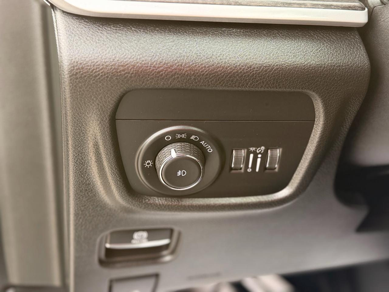 Jeep Grand Cherokee Limited 4WD 2023