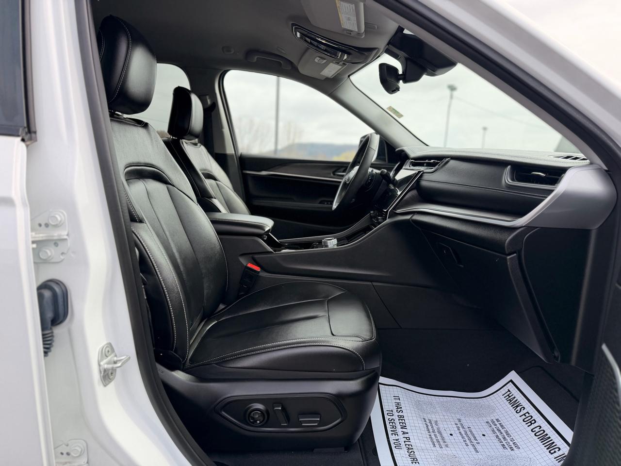 Jeep Grand Cherokee Limited 4WD 2023