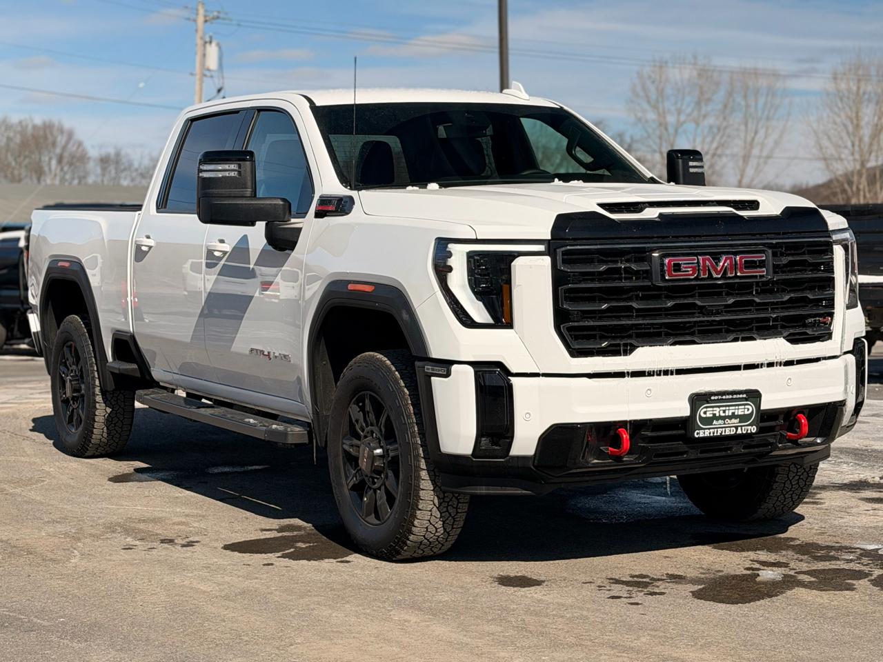GMC Sierra 2500HD AT4 Crew Cab 4WD 2025
