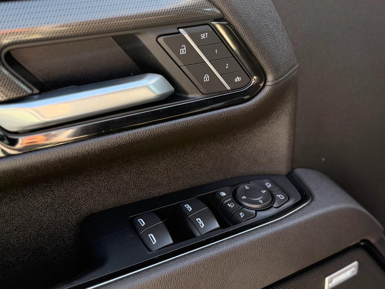 GMC Sierra 2500HD AT4 Crew Cab 4WD 2025