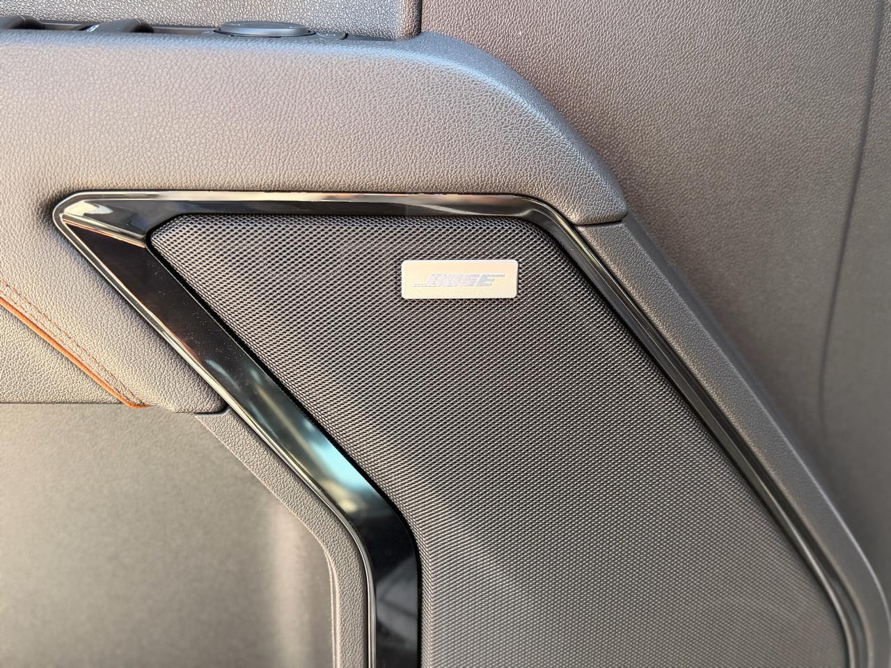 GMC Sierra 2500HD AT4 Crew Cab 4WD 2025