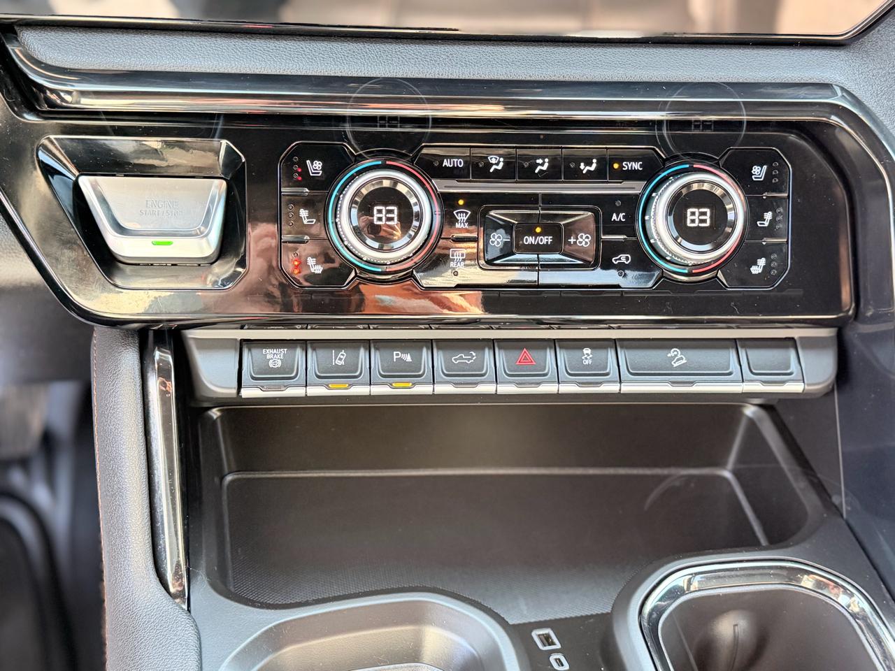 GMC Sierra 2500HD AT4 Crew Cab 4WD 2025