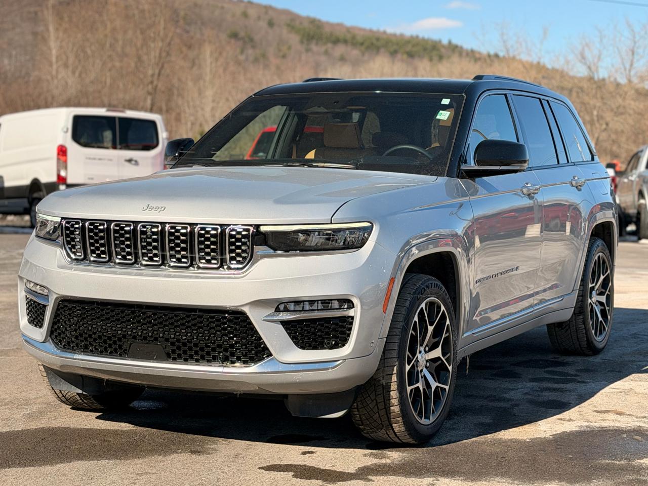2025 Jeep Grand Cherokee Summit 4WD