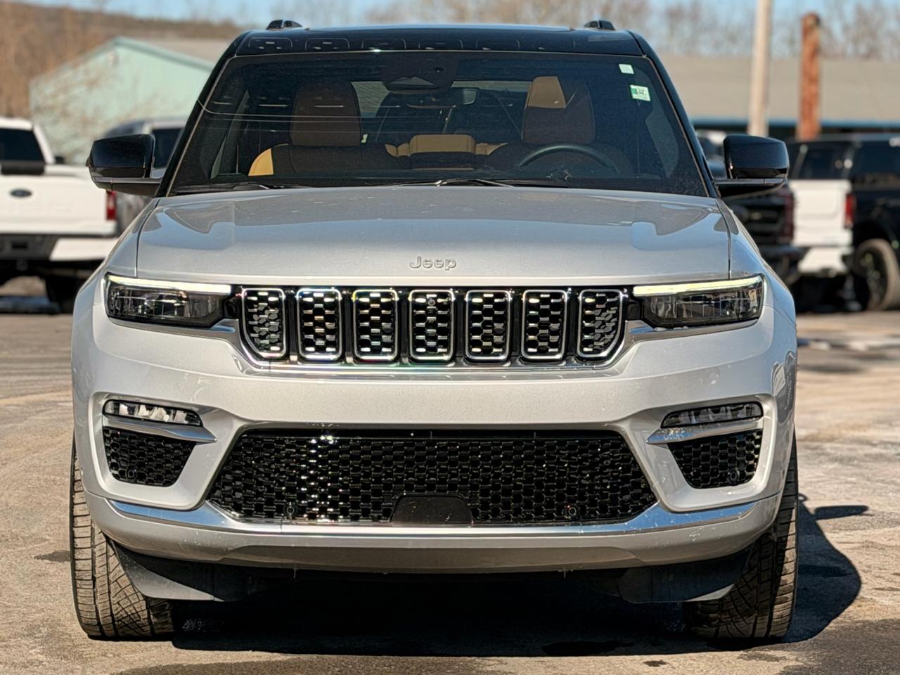 Jeep Grand Cherokee Summit 4WD 2025