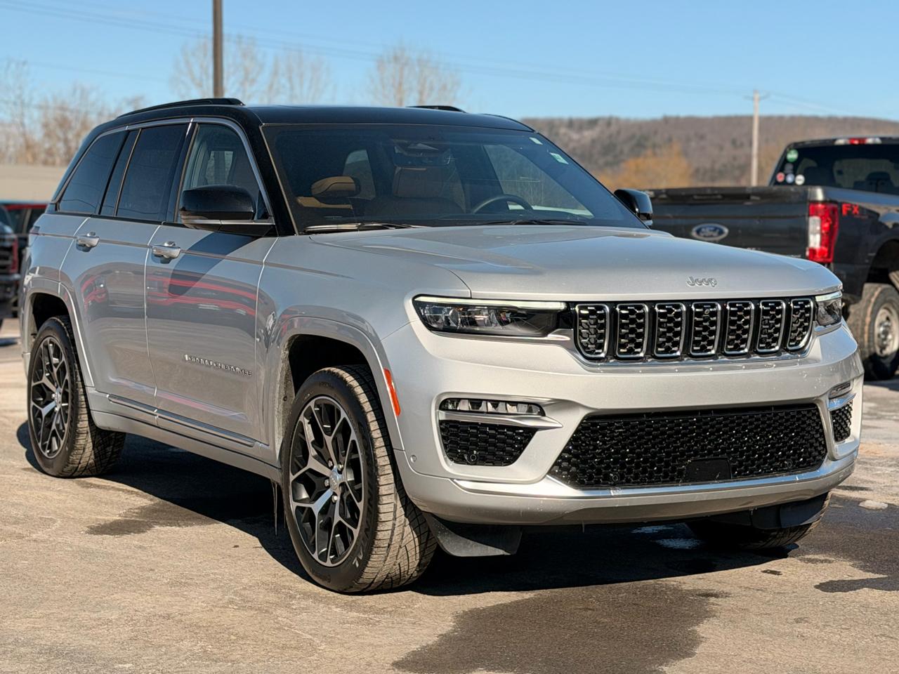 Jeep Grand Cherokee Summit 4WD 2025