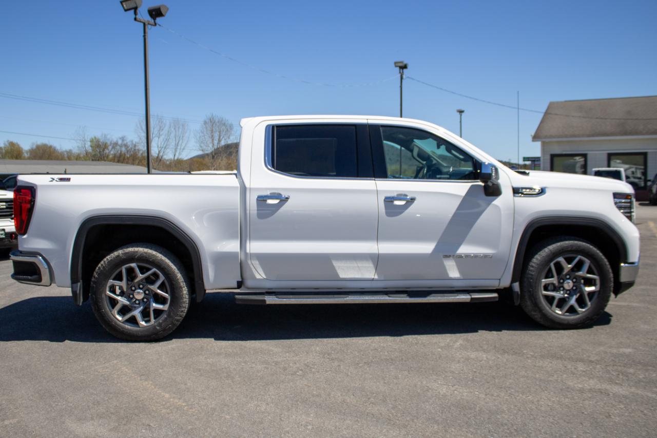 GMC Sierra 1500 SLT Crew Cab 4WD 2024