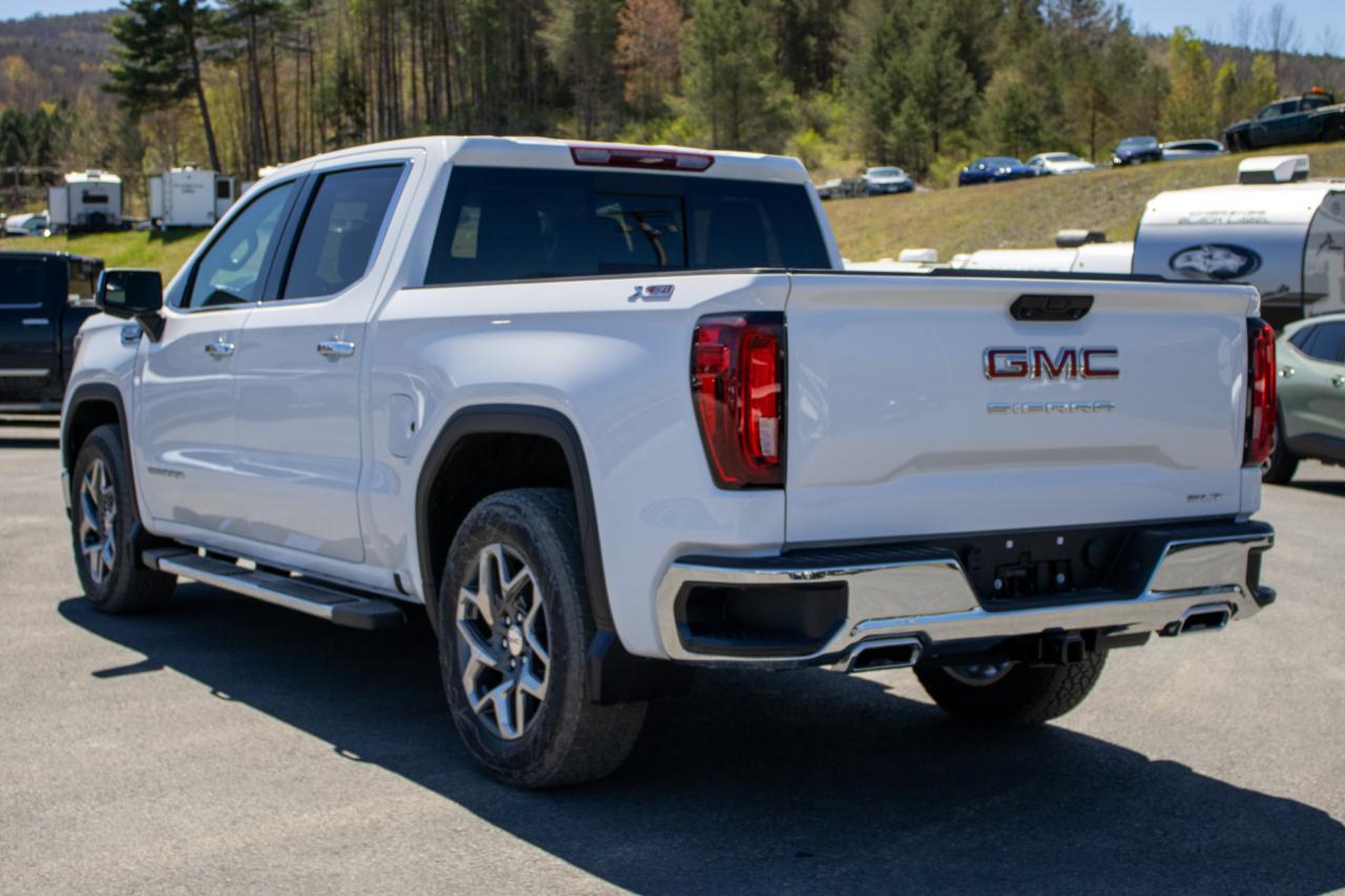 GMC Sierra 1500 SLT Crew Cab 4WD 2024
