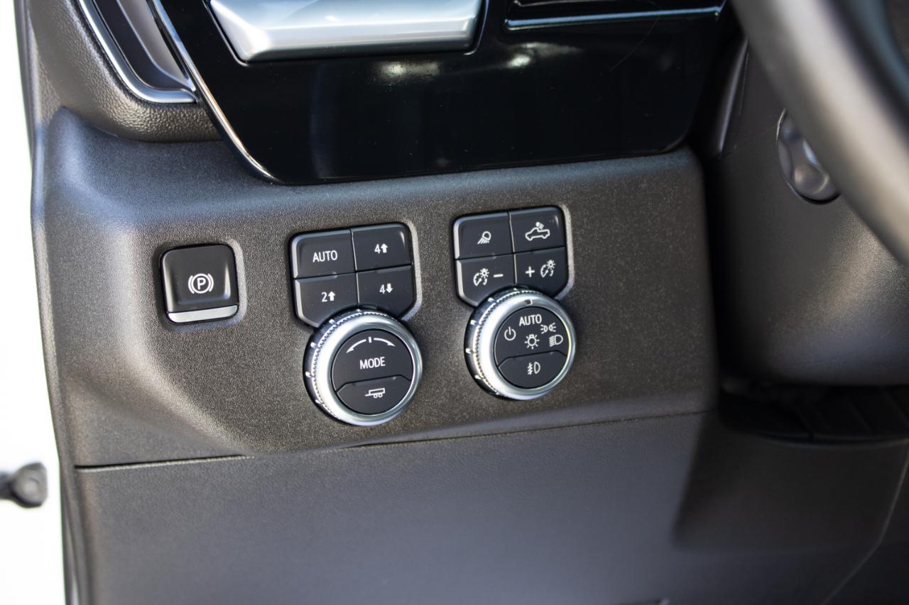 GMC Sierra 1500 SLT Crew Cab 4WD 2024