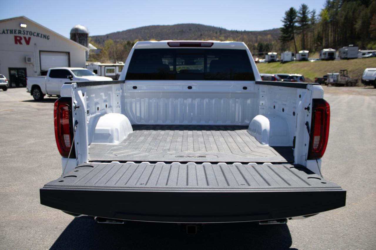GMC Sierra 1500 SLT Crew Cab 4WD 2024