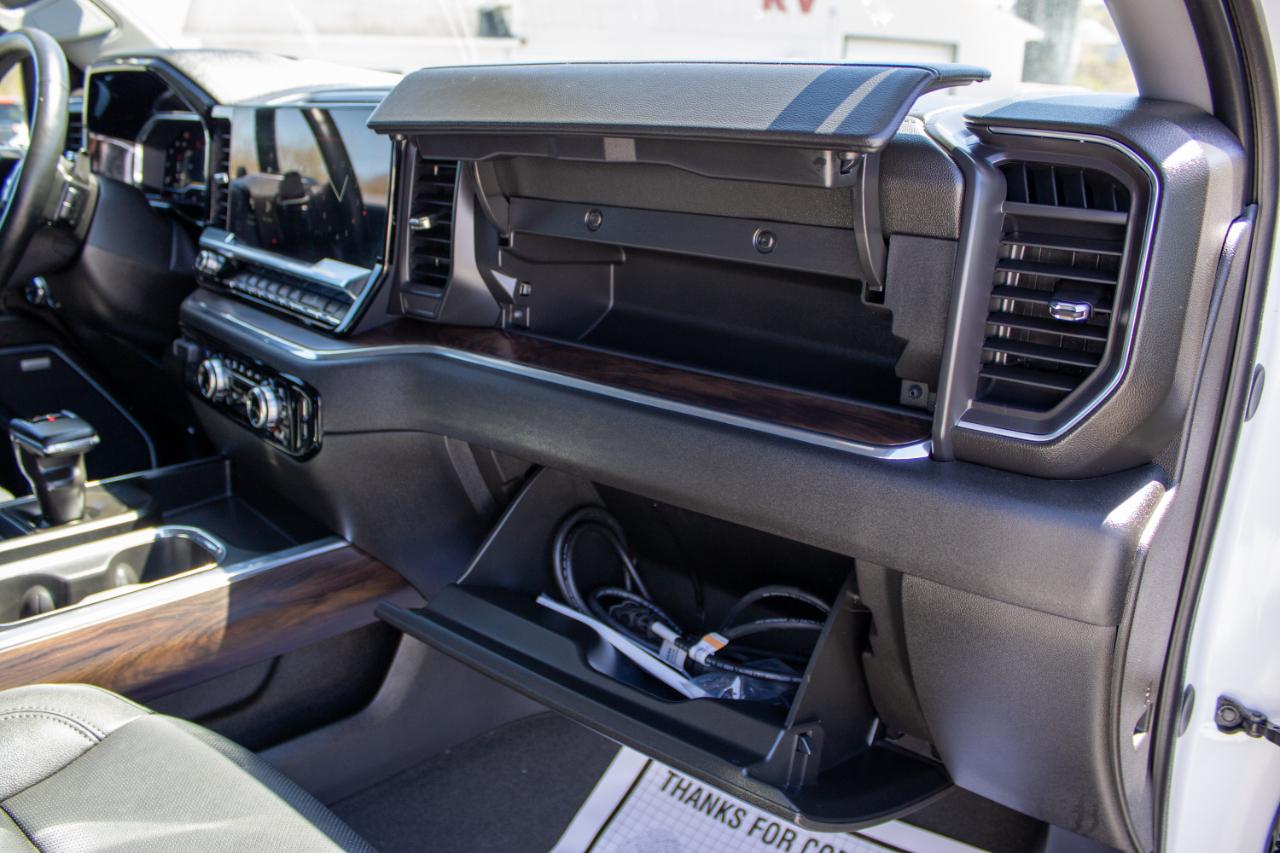 GMC Sierra 1500 SLT Crew Cab 4WD 2024